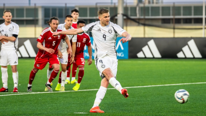 Gutkovskis nopelna un pats realizē pendeli Latvijas izlases uzvarā