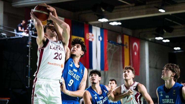 Ozolam jaudīgs double-double, pretiniekam triple-double, Latvijas U20 izlase kapitulē