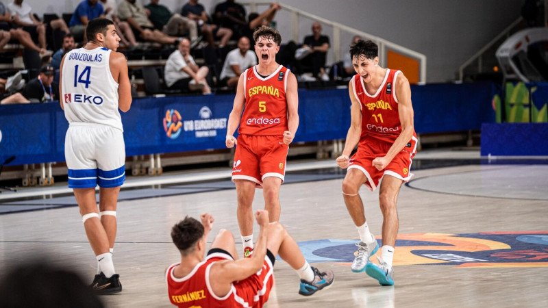 Spānijas U18 basketbolisti EČ ceturtdaļfinālā atgūstas no -29 un uzvar