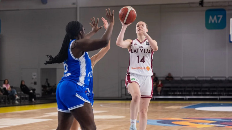 Jasmīne Šmate tuvu "triple-double", U18 meitenes astotās Eiropā