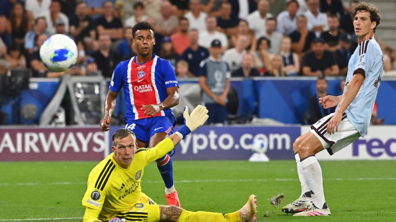 Hviča ar spēku, Duē iegriež: PSG otro gadu pēc kārtas izcīna UEFA Superkausu