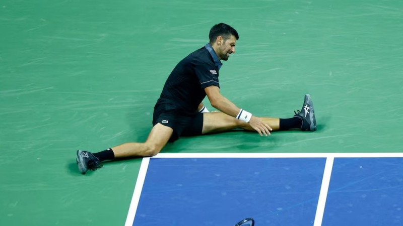 Džokovičs pēc zaudējuma ″US Open″ ievadā norāda uz veselības likstām