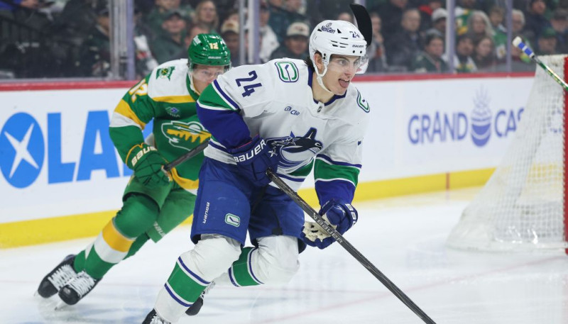 "Canucks" vienojas ar Buiumu par astoņu gadu un 75 miljonu līgumu