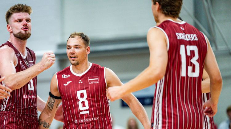 Trīs čempionāti, visi jāsāk pret mājiniekiem. Kapteinis Šmits: "Lielāks spiediens būs viņiem"