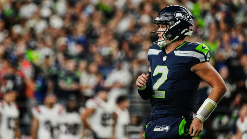 Rezervisti ļauj "Seahawks" izgrābt uzvaru no pretinieku nagiem sezonas atklāšanā