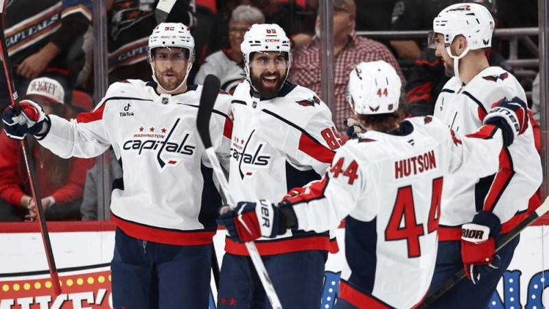 Takam ražīga debija ″Capitals″, ″Ducks″ apspēlē finālisti